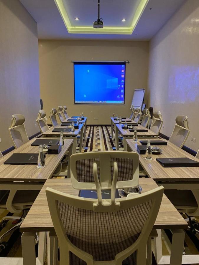 Voyage Hotel & Suites Riyadh Ngoại thất bức ảnh