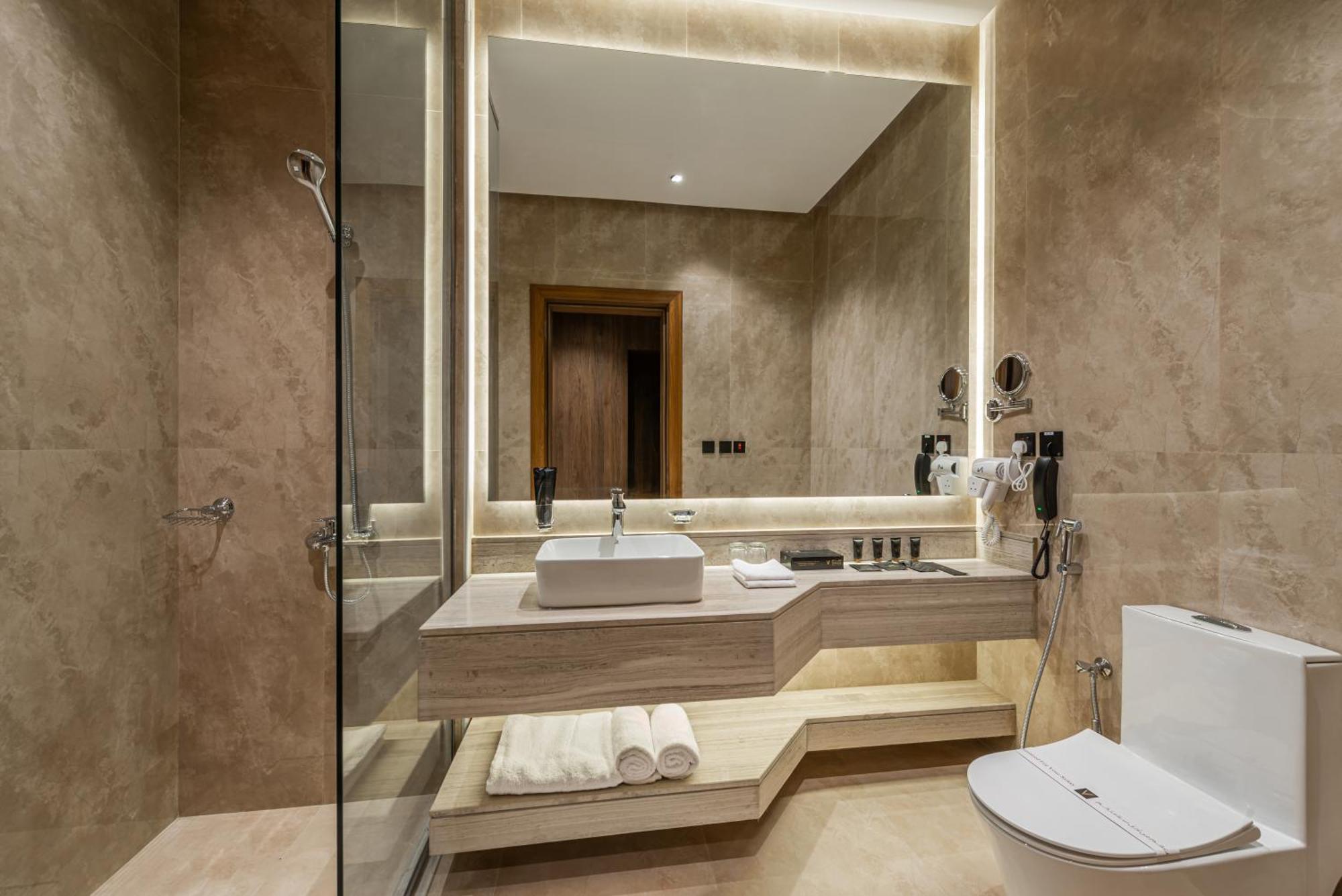 Voyage Hotel & Suites Riyadh Ngoại thất bức ảnh